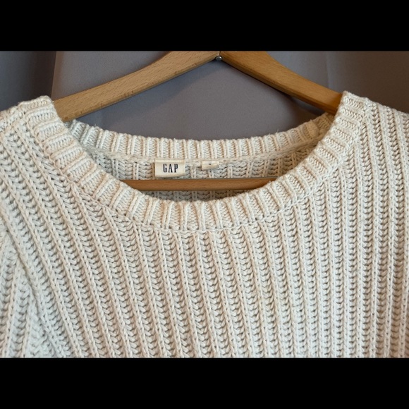GAP cream heavy cable knit sweater - Picture 3 of 5